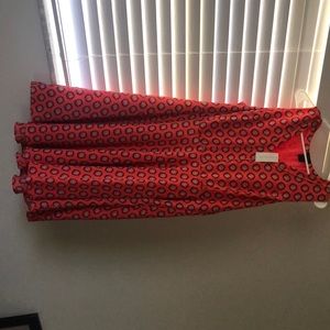 Ann Taylor - new with tags - size 14- spring dress. With zipper on side